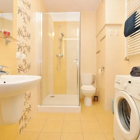 Comfortable Near Center Apartment