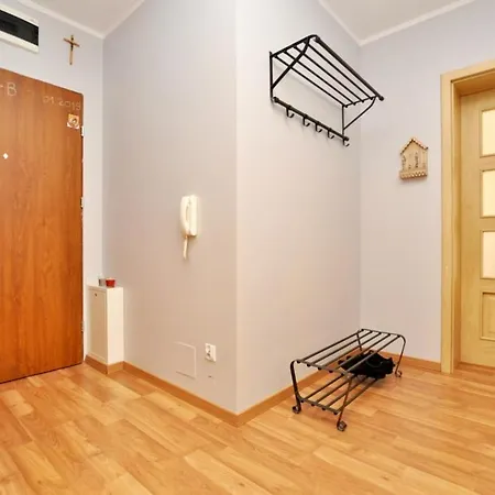 Comfortable Near Center Apartment