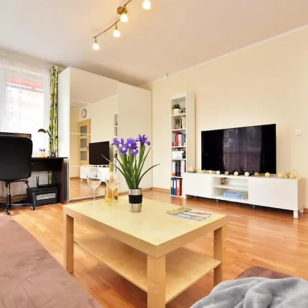Apartment Comfortable Near Center *
